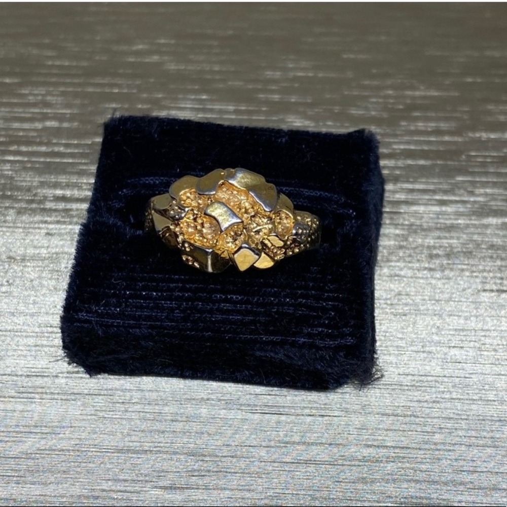 Gold nugget style ring